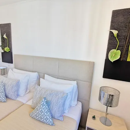 Rocha Waterside Blue Apartment *