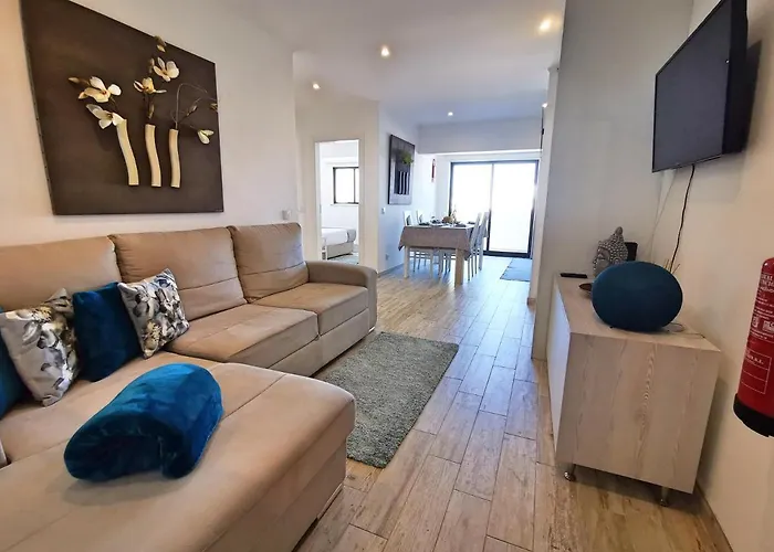 Daire Rocha Waterside Blue *