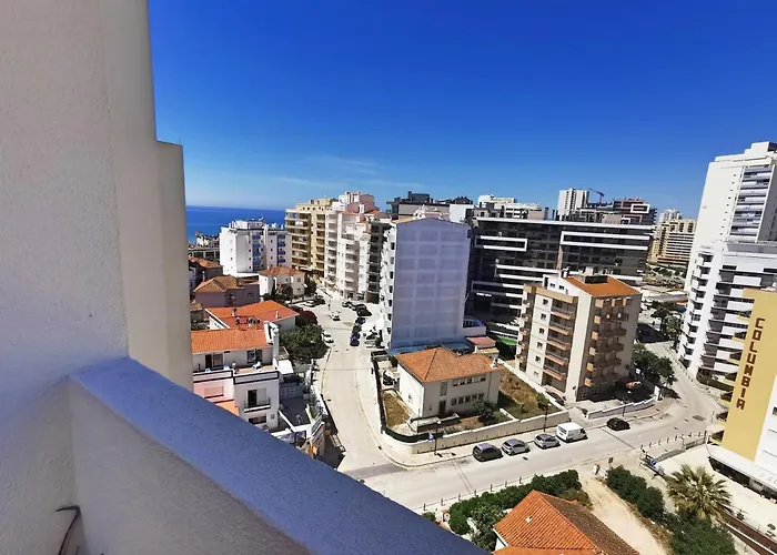 Rocha Waterside Blue Daire *